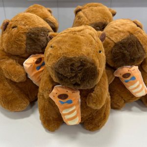 PELUCHE CAPYBARA 22CM BALA05 ZANAHORIA